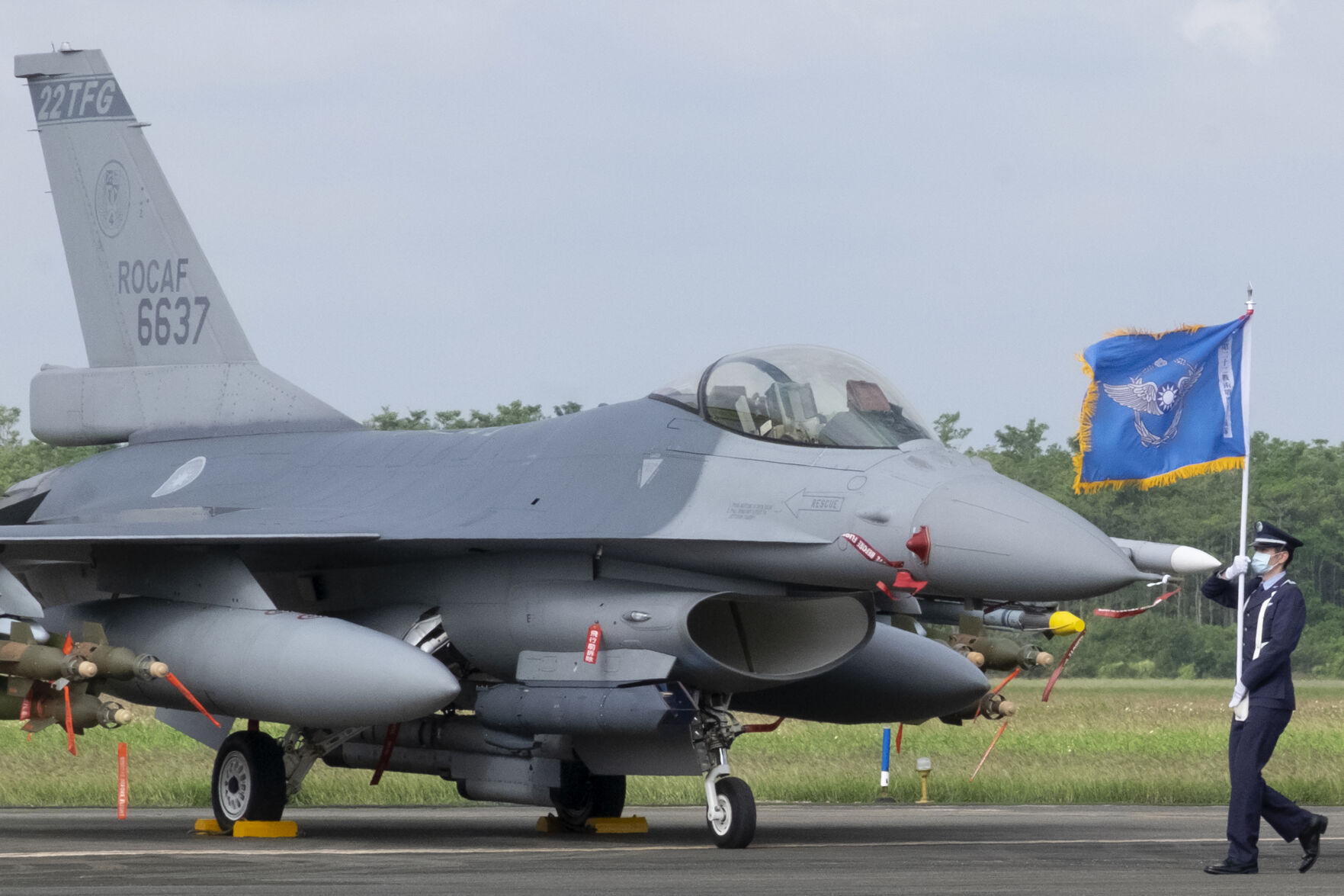 APTOPIX Taiwan US F16s